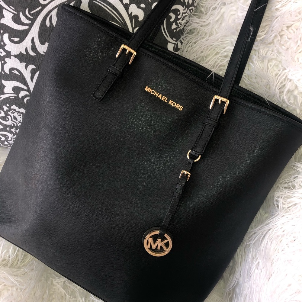 Michael Kors Tote - Picture 4 of 8